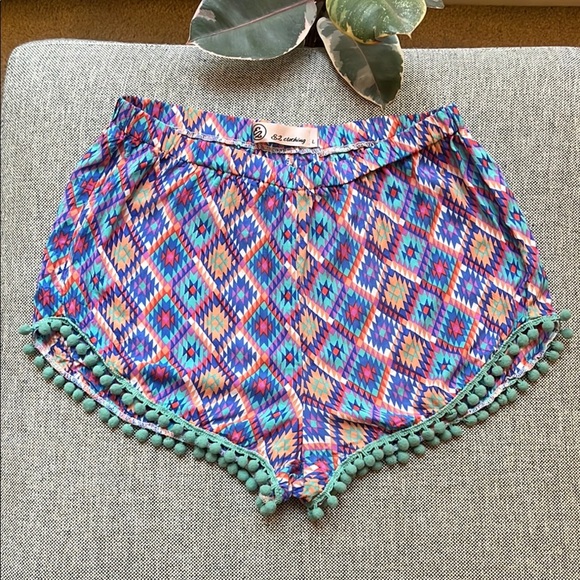 🎉 Vintage 70s inspired Confetti High wasted Pom Pom shorts, Size: L - Picture 1 of 17